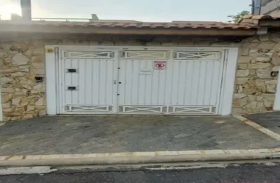 Sobrado com 3 dormitorios e 1 suite na região da vila re .