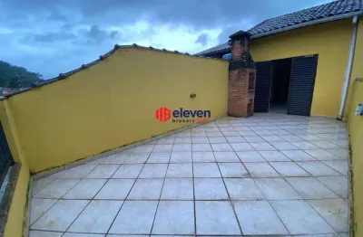 Sobrado à venda, no bairro vila valença, em são vicente/sp