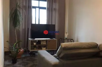 Apartamento à venda, 2 dormitórios, elevador e bem localizado no bairro aparecida