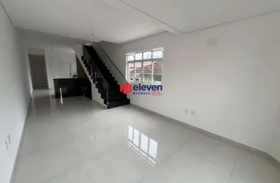 Magnífica sobreposta alta recém construída à venda no bairro do embaré em santos.