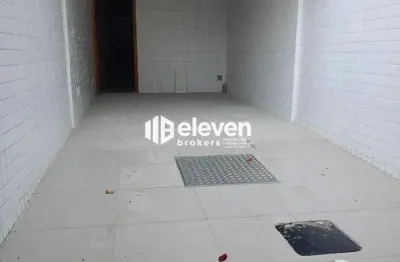 Sobreposta baixa 3 quartos com quintal, no embaré, santos