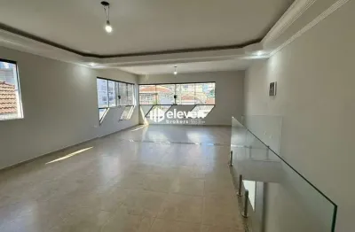 Ampla casa sobreposta com 6 dormitórios e espaço gourmet – 152m² marapé - santos-sp