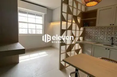 Apartamento tipo studio, reformado, frente mar, ponta da praia