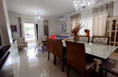 Casa com 3 quartos à venda na Rua 9 de Julho, Marapé, Santos