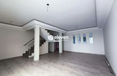 Casa triplex para locação 430 m² com piscina no campo grande.