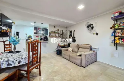 Sobrado residencial à venda, 2 suítes, quintal, churrasqueira, no marapé, santos/sp