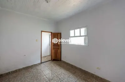 Casa residencial para alugar em Parque Bitaru, São Vicente – 3 quartos, 1 suíte, 220 m²