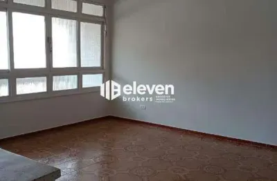 Casa Sobreposta Alta à Venda – Encruzilhada, Santos | 142 m² | 1 vaga