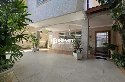 Sobrado 3 Dormitórios com 2 Suítes e Quintal na Aparecida – 156 m² em Santos