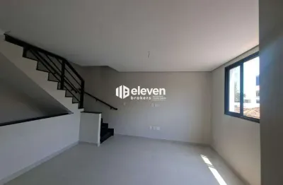 Sobrado Triplex em Condomínio à Venda no Campo Grande em Santos com 2 Dormitórios e 2 Vagas Fechadas