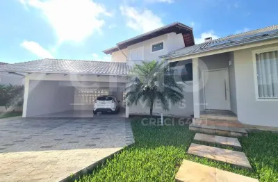 Casa de alto padrão à venda na escola agrícola com 3 dormitórios e 281m²