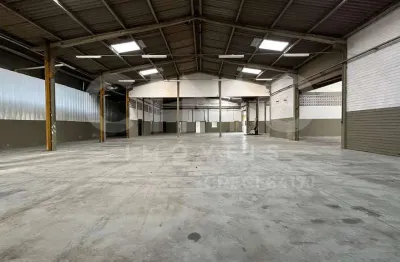 Galpão 3.226m² para alugar em blumenau, itoupavazinha, com pátio amplo