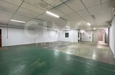Galpão 1.300m² para alugar em blumenau, itoupavazinha, com pátio amplo
