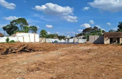 Aréa 2.150 m² plana  ampla disponivel para construção de prédio.