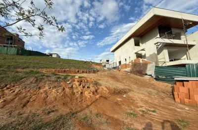 Terreno no condomínio terras alpha com 330m² (médio aclive)!!