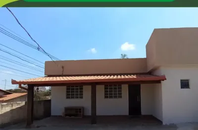 Casa com 02 quartos  área de 240m² escritura registrada - bairro canarinho