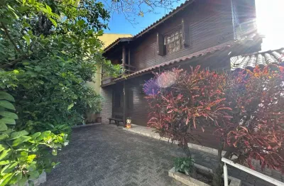 Casa com 4 quartos à venda na rua bela vista, 143, fião, são leopoldo por r$ 640.000