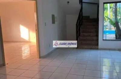Sobrado com piscina em uma área de 2500 m2 à venda no parque geórgia/jardim gramado