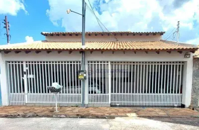 Casa com 3 quartos à venda na Rua Seis, 28, Coophamil, Cuiabá
