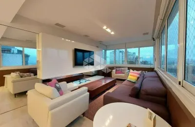 Apartamento com 2 quartos à venda na rua riveira, 280, petrópolis, porto alegre por r$ 800.000
