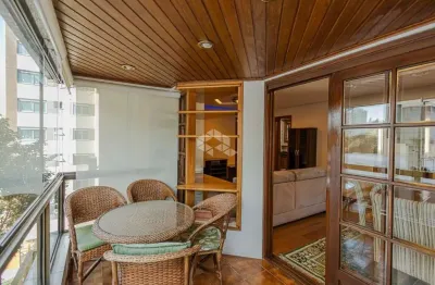 Apartamento com 3 quartos à venda na rua professor ivo corseuil, 324, petrópolis, porto alegre por r$ 749.000