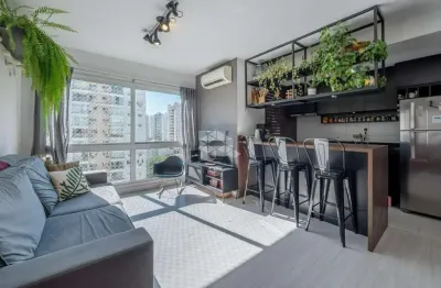 Apartamento com 2 quartos à venda na rua bezerra de menezes, 623, passo da areia, porto alegre por r$ 590.000