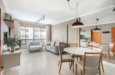 Apartamento com 2 quartos à venda na rua roque calage, 886, passo da areia, porto alegre por r$ 670.000