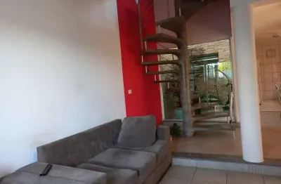 Casa com 4 quartos à venda na roberto jensen 221, jardim ipiranga, americana por r$ 400.000