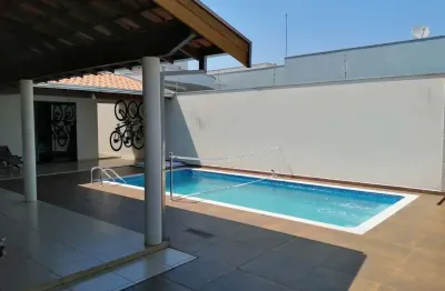 Casa com 3 quartos à venda na rua professora zulmira rameh saab, jardim terramérica i, americana, 300 m2 por r$ 380.000