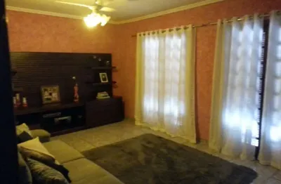 Casa com 3 quartos à venda na rua roberto jensen, jardim terramérica i, americana por r$ 360.000