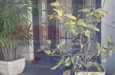 Casa com 4 quartos à venda no Centro, Taubaté 