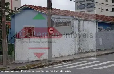 Casa de esquina ideal para comércio ou residência ou fazer prédio