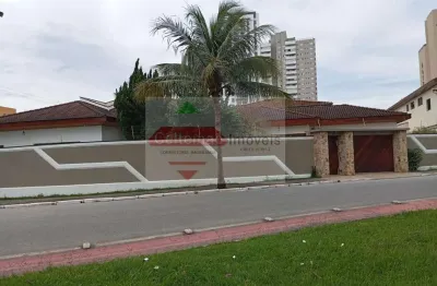 Casa comercial ideal para clínica ou comércio em geral!
