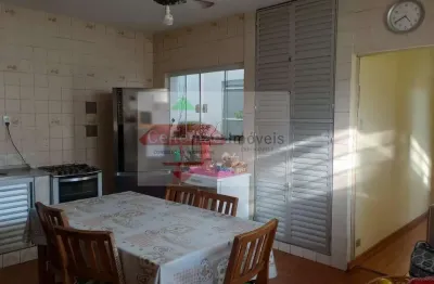 Casa com 4 quartos à venda no Centro, Taubaté 