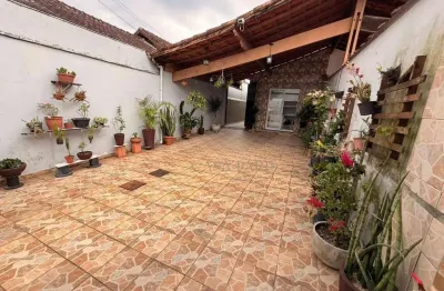 Casa com 3 dormitórios à venda, 131 m² por R$ 540.000,00 - Jardim Imperador - Praia Grande/SP