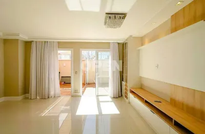 Casa semi mobiliada com 3 dormitórios (1 suíte) em condomínio – vida viva clube