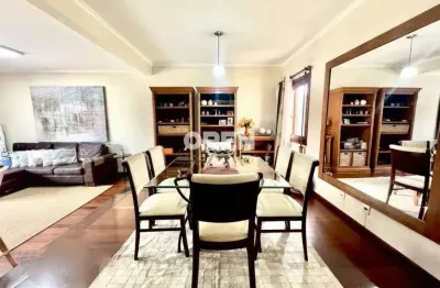 Casa com 4 quartos à venda na Rua Victor Kessler, Centro, Canoas