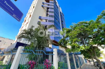 Apartamento com 3 quartos para alugar no Centro, Canoas  por R$ 2.800