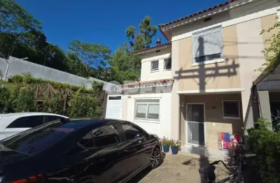 Casa em condomínio com 3 dormitórios e pátio com jacuzzi – Vivendas do Lago