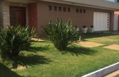 Casa em condomínio fechado com 4 quartos à venda na Avenida Irene Negrão de Moura, Parque Planalto, Araraquara