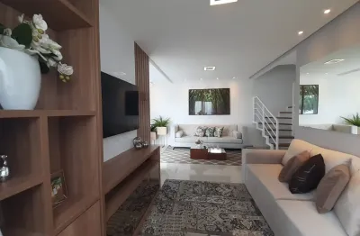 Linda casa para aluguel com 3 suítes em condomínio no Sim para aluguel.