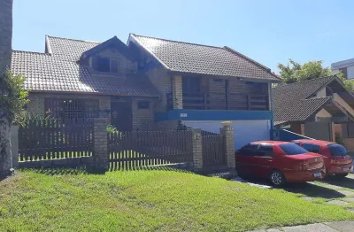 Casa com 4 quartos à venda na Rua Vergílio Ponciano, João Paulo, Florianópolis