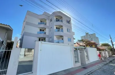 Apartamento com 2 quartos à venda na Rua Carlos Weingartner, Centro, Palhoça