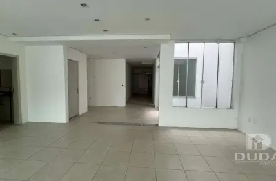 Ponto comercial para alugar na Rua Joe Collaço, Córrego Grande, Florianópolis