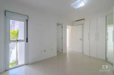 Apartamento com 3 quartos para alugar na Rua Delminda Silveira, Agronômica, Florianópolis