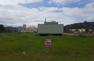 Terreno à venda na Vila Becker, Santo Amaro da Imperatriz 