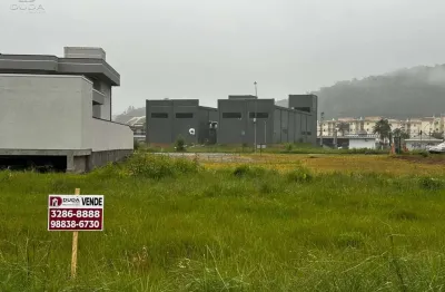Terreno à venda na Vila Becker, Santo Amaro da Imperatriz 