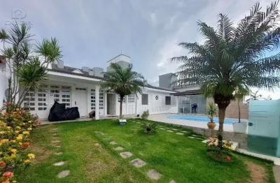Casa com 4 quartos para alugar na Travessa América, Coqueiros, Florianópolis