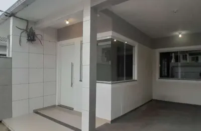 Casa com 2 quartos para alugar na Rua José Ilario Ribeiro de Freitas, Bela Vista, Palhoça