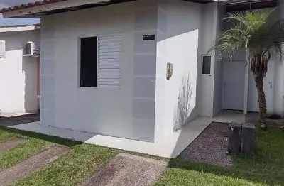 Casa em condomínio fechado com 2 quartos à venda na Avenida Paulo Roberto Vidal, Bela Vista, Palhoça